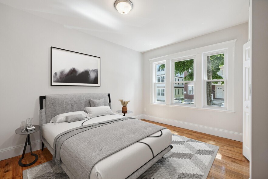 Building Photo - 81 Hillside St