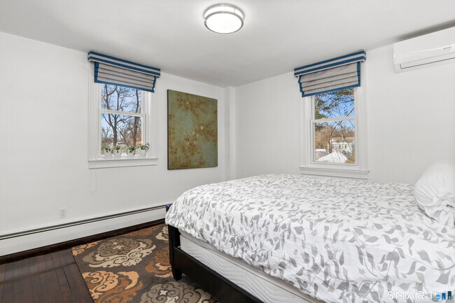 Building Photo - 1701 Boulevard