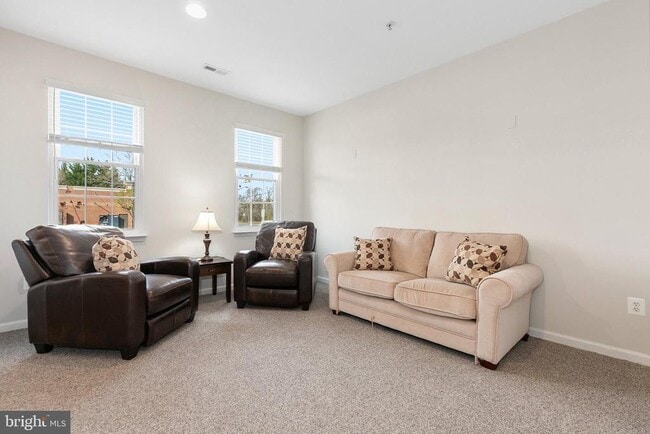 Building Photo - 709 Gaither Rd