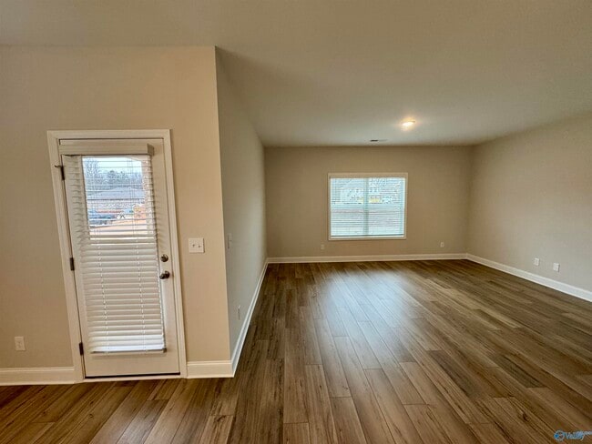 Building Photo - 16824 Demi Dr