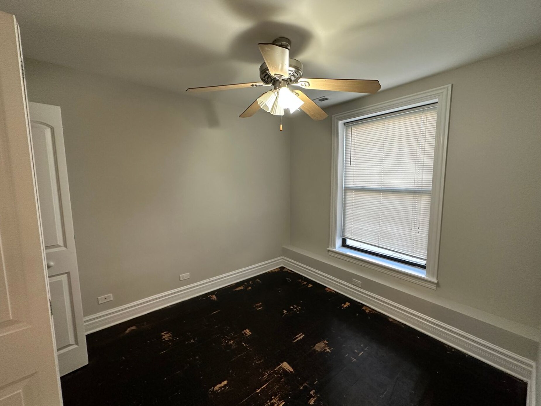 Building Photo - 3925 W Altgeld St