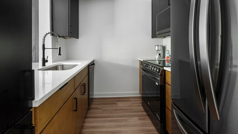 Building Photo - 1550 Clarendon Blvd