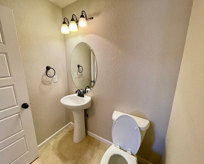 Building Photo - 4478 Granger Dr