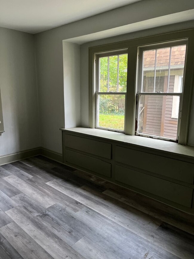 Building Photo - 1313 Manchester Rd