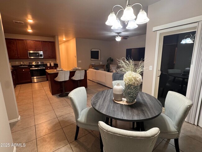 Building Photo - 4065 W Ardmore Rd