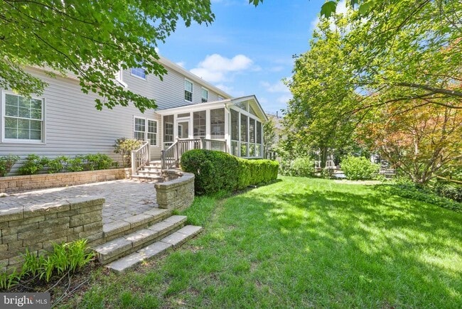 Building Photo - 46448 Montgomery Pl