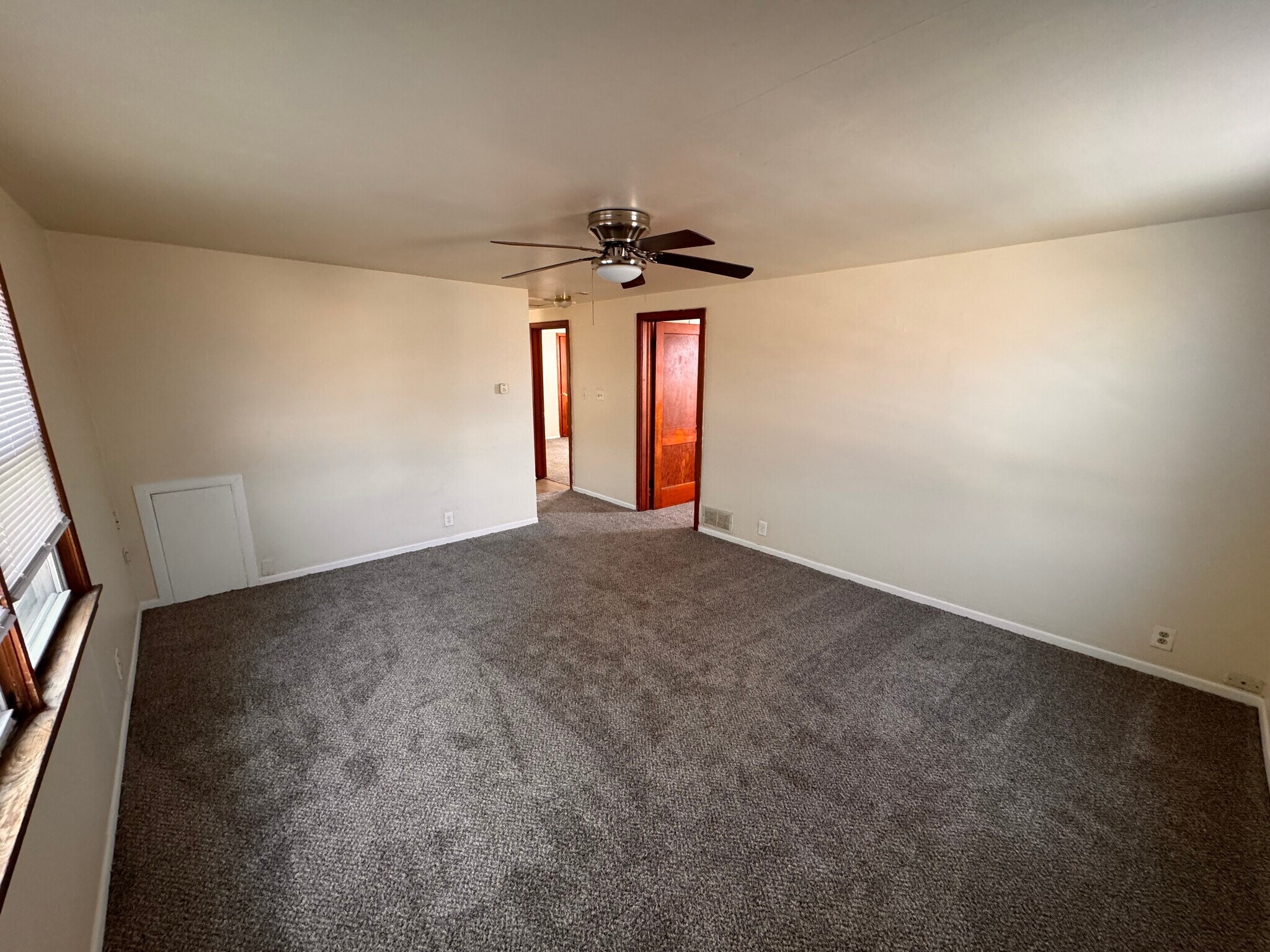 Building Photo - 1321 Manitoba Ave