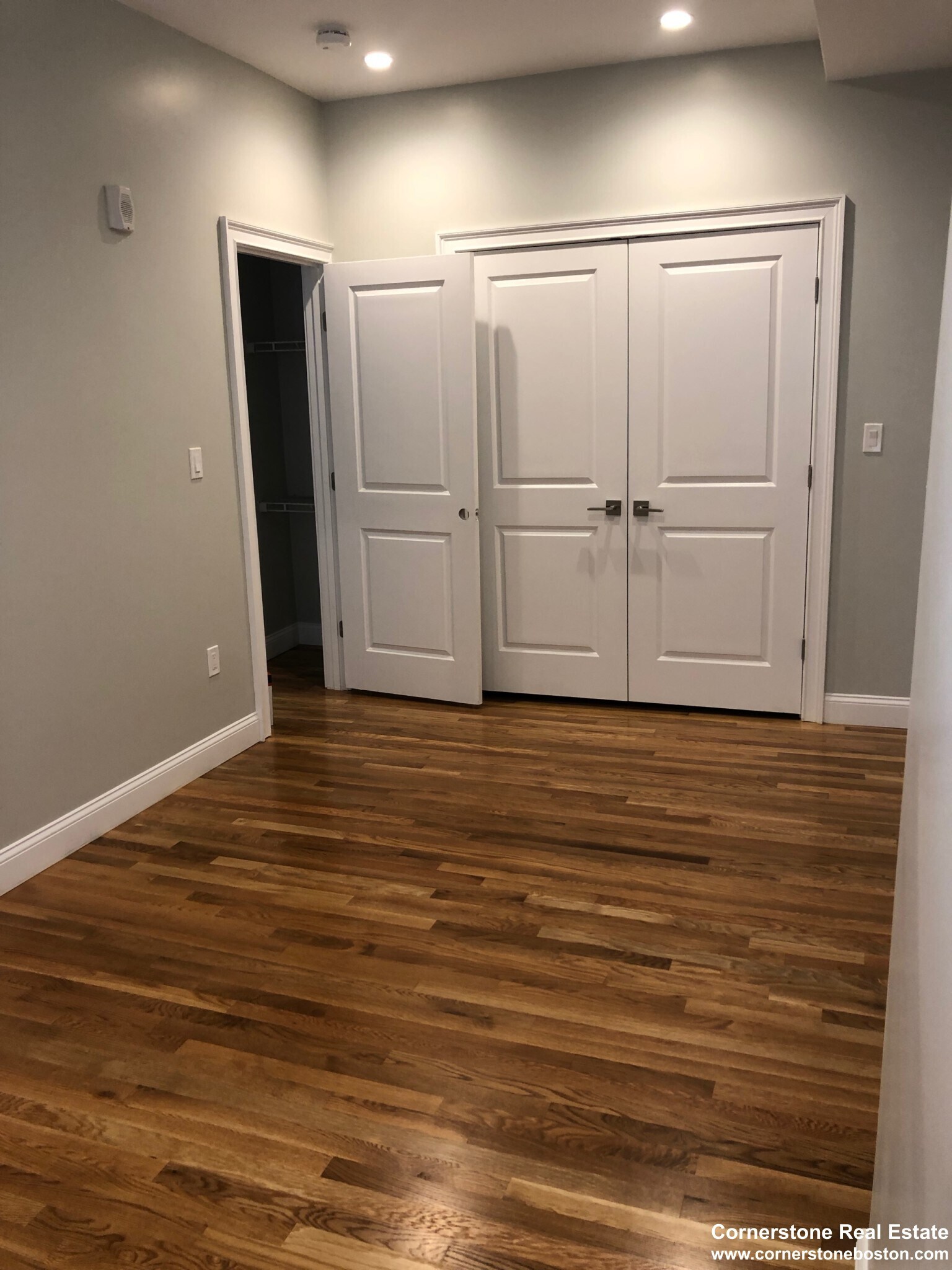 Building Photo - 14 Symphony Rd