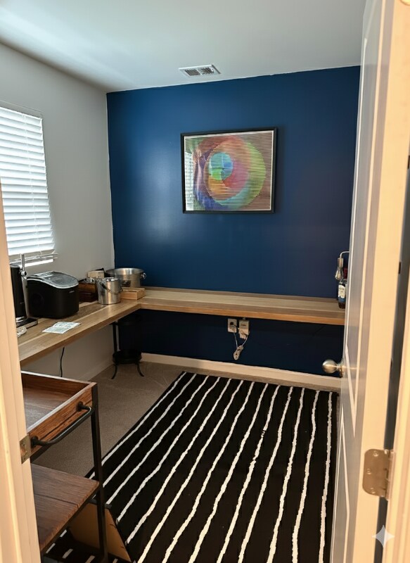 Building Photo - 5505 Noble Ave