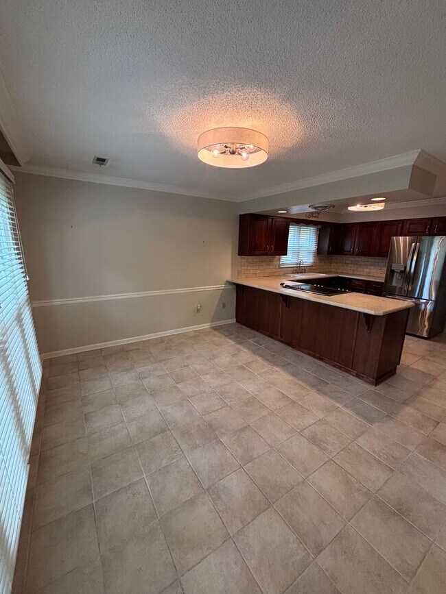 Building Photo - West Knoxville Townhouse