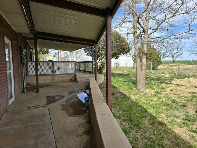 Building Photo - 3006 N County Rd 3500