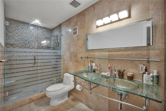 Building Photo - 3996 Estepona Ave