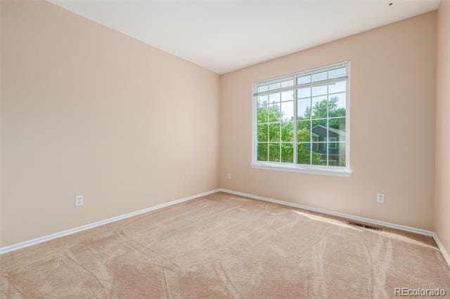 Building Photo - 9688 Queenscliffe Dr