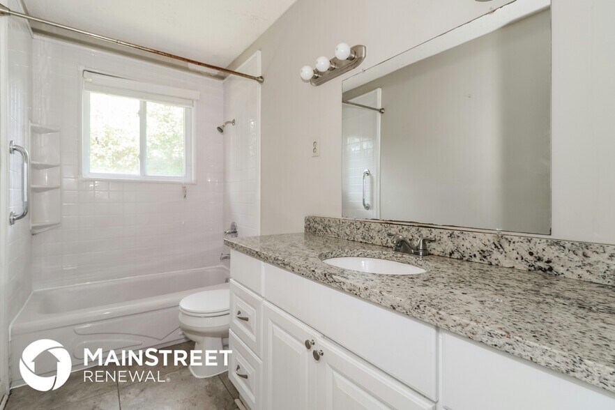 Building Photo - 6247 Brightwood Cove