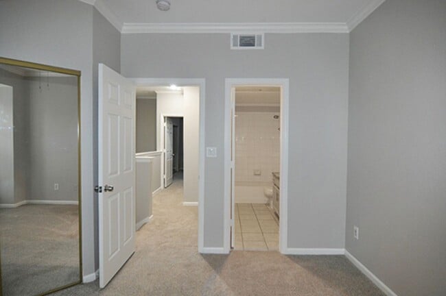 Building Photo - 2902 State St