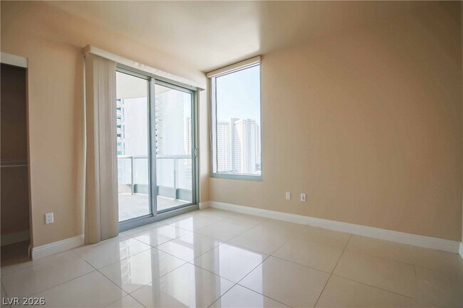 Building Photo - 322 Karen Ave