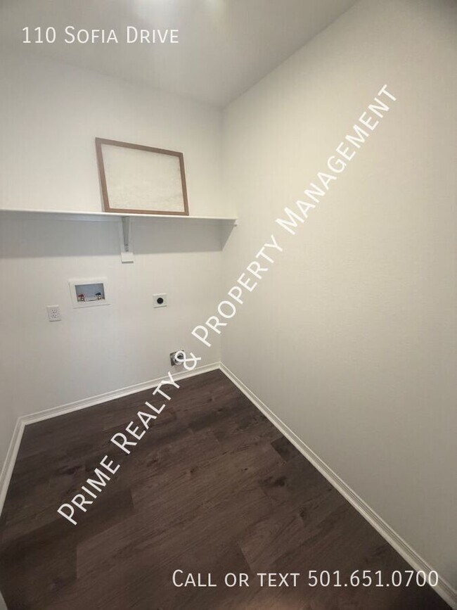 Building Photo - 110 Sofia Dr