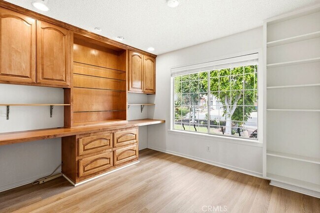 Building Photo - 24031 Olivera Dr