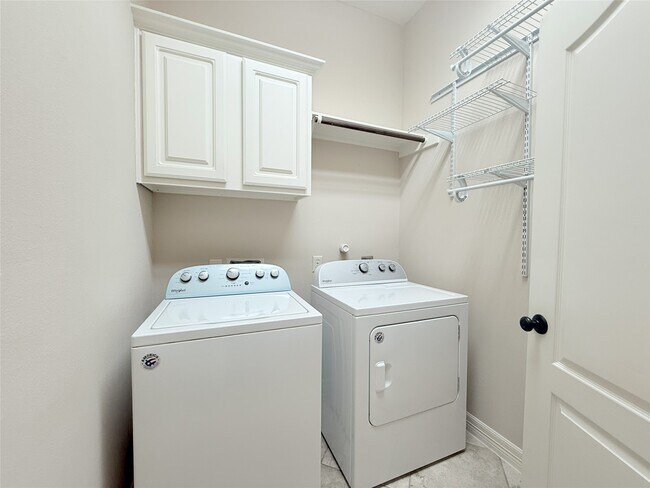Building Photo - 27623 Dalton Bluff Ct