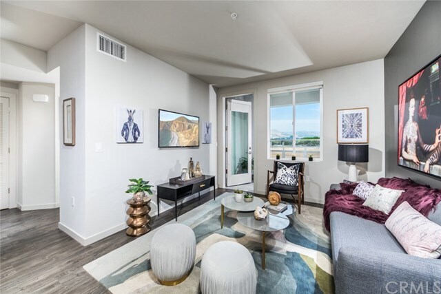 Building Photo - 1355 McCandless Dr