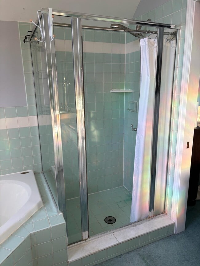 Building Photo - 433 McKinley St