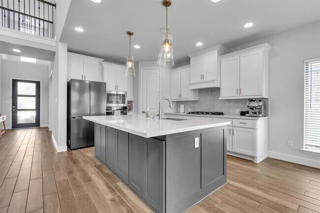 Building Photo - 113 Lenera Dr