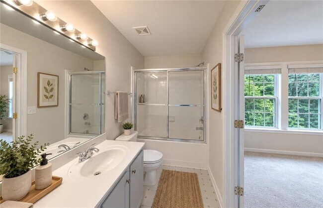 Building Photo - 3423 Lathenview Ct