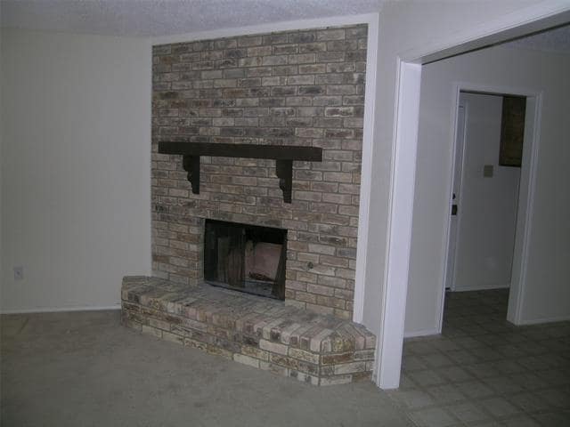 Building Photo - 128 E Bethel School Rd