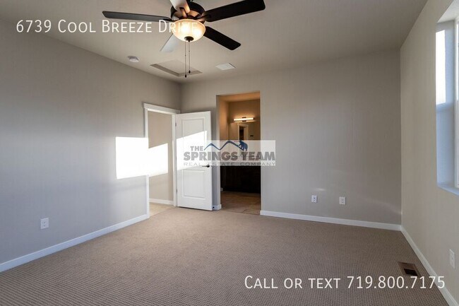 Building Photo - 6739 Cool Breeze Dr