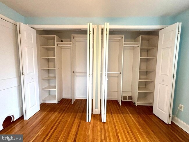 Building Photo - 546 Overlook Rd