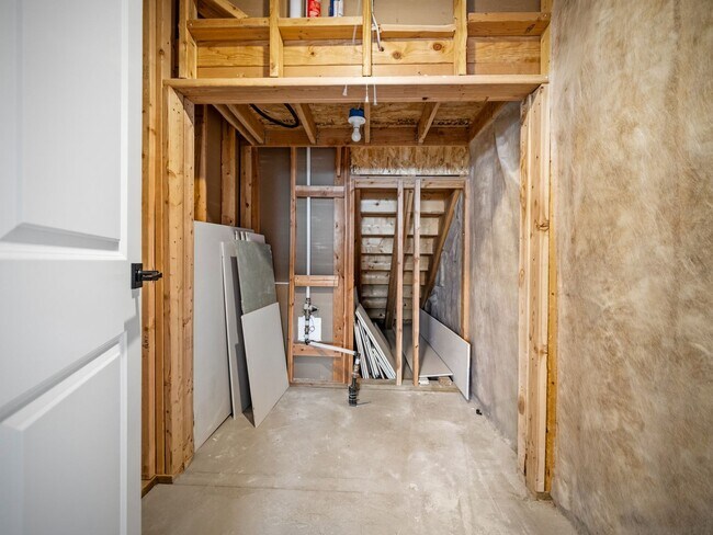 Building Photo - Charming North Spokane Home in a Quiet Neighborhood