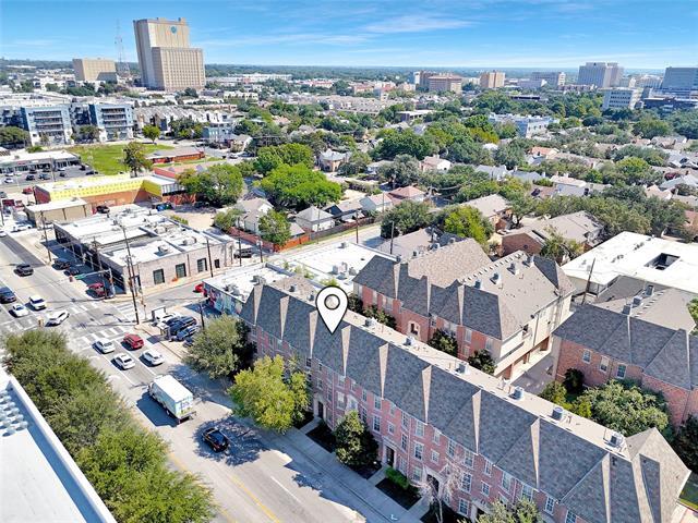 Building Photo - 3200 Ross Ave