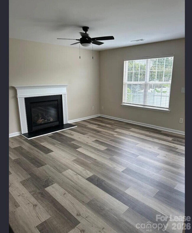 Building Photo - 108 Saye Pl