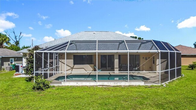 Building Photo - 145 Spur Dr