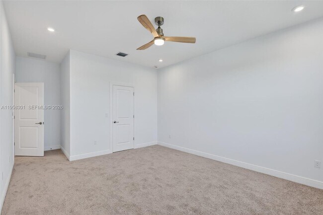 Building Photo - 3595 NW Solange Ct