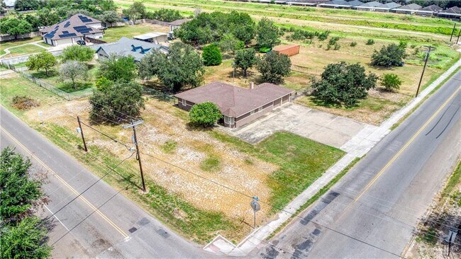 Building Photo - 805 S Mon Mack Rd