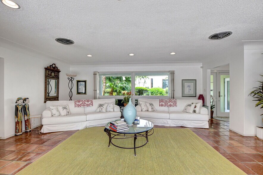 Building Photo - 1350 Spanish River Rd