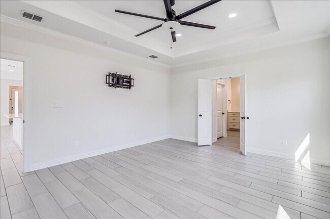 Building Photo - 4126 Azali Dr