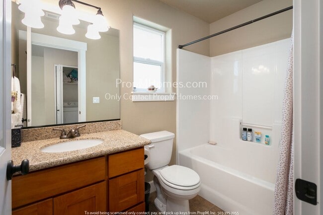 Building Photo - 1635 SE 88th Ave