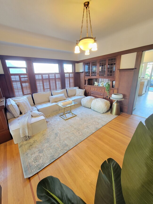 Building Photo - 1707 35th St