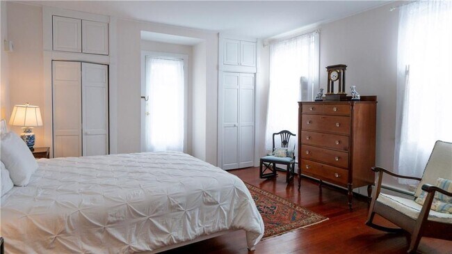 Building Photo - 167 Coggeshall Ave