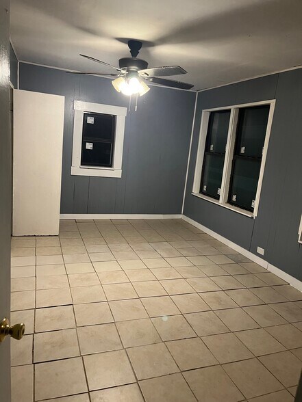 Building Photo - 1917 N 8th St