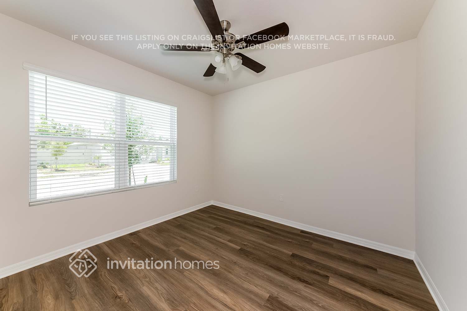 Building Photo - 8021 Majestic Palms Ct