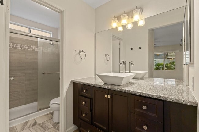 Building Photo - Pet-Friendly 4BR/3BA Home w/ Solar + Tesla Batteries in Ewa Gentry