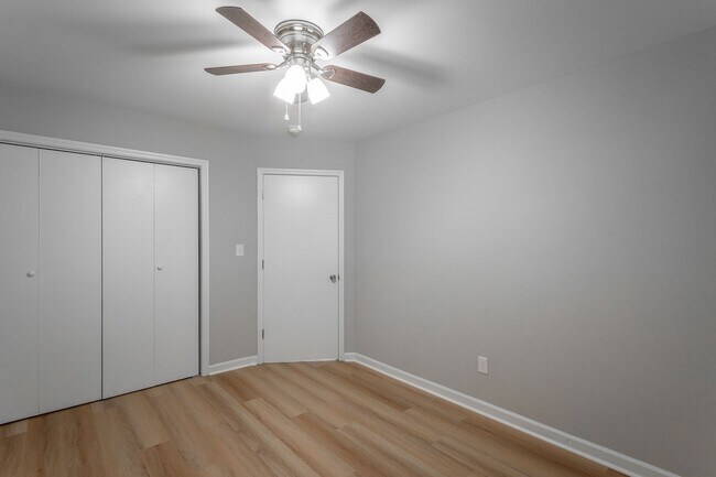 Building Photo - 2703 E 25th St