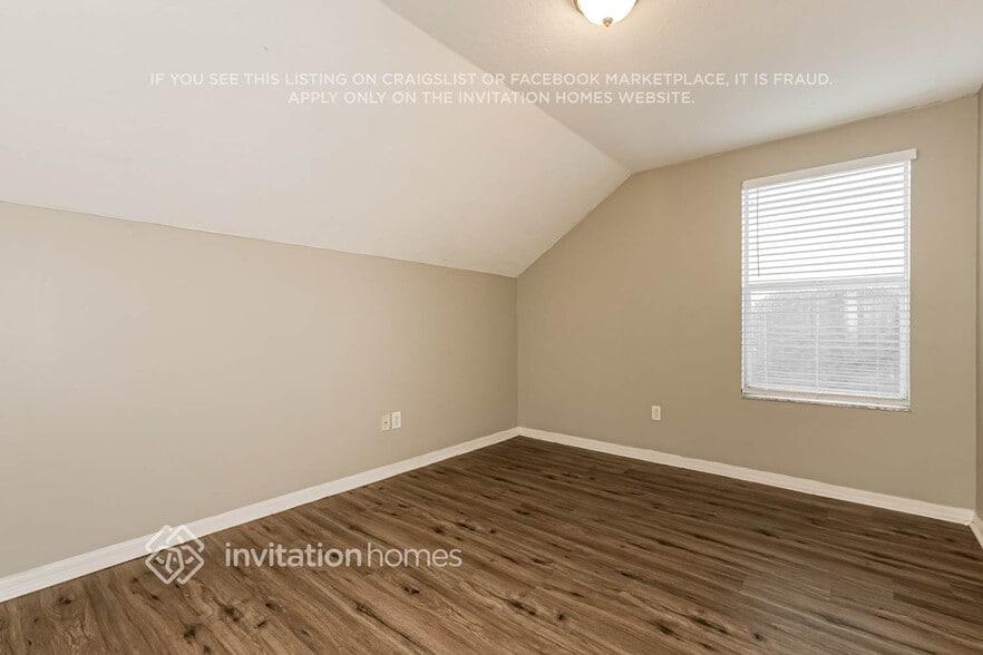 Building Photo - 6649 Cambridge Park Dr