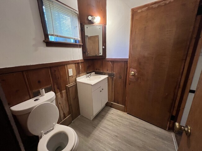Building Photo - 251 Catalina Cir