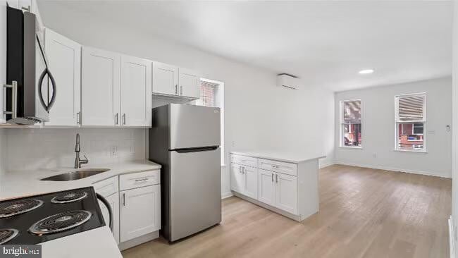 Building Photo - 1628 W Lehigh Ave
