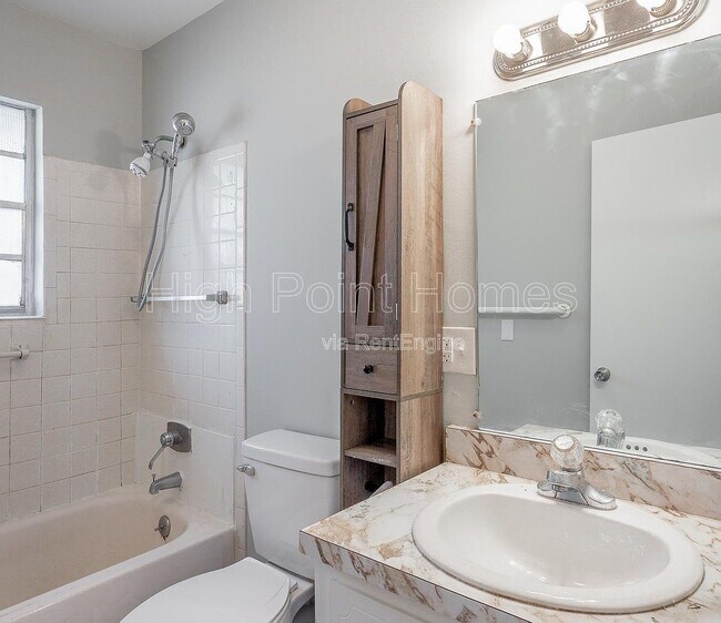 Building Photo - 125 Swafford Rd