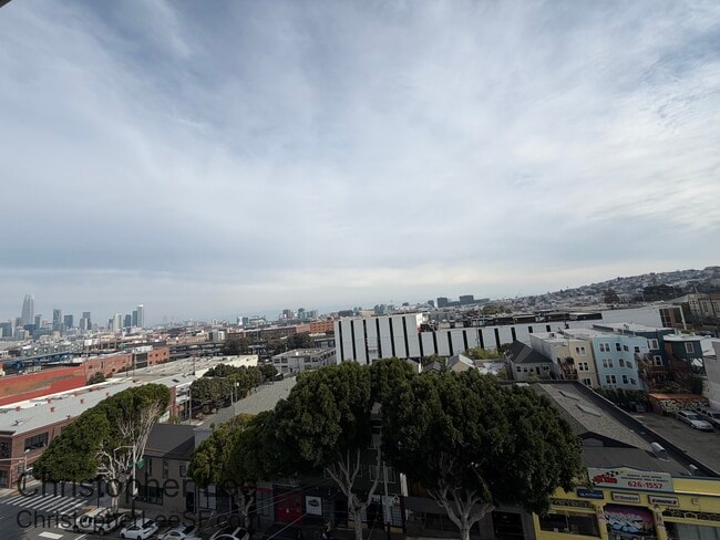 Building Photo - 338 Potrero Ave